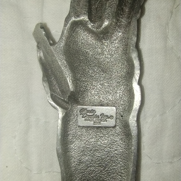 Gloria Duchin Statue of Liberty 3.75" red, white, blue crystals for neck chain - Picture 3 of 3